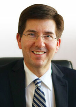 Dr Petar Vujovic